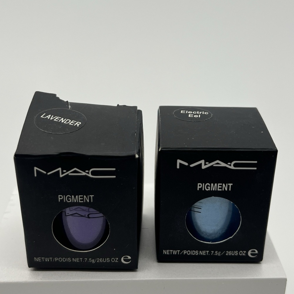 MAC pigment X2 eyeshadow 7.5 grams Lavender &‎ Electric Eel